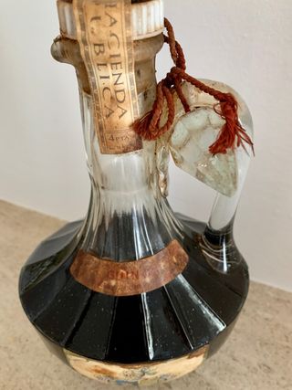 Botella Antigua La Praviana Licor de guindas