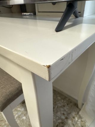 Tocador blanco Ikea HEMNES con espejo ovalado