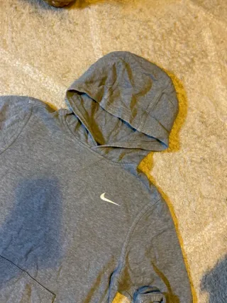 Sudadera Nike Gris Logo Blanco Talla S