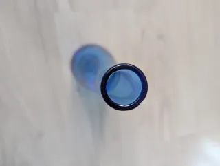 Jarrón de cristal azul