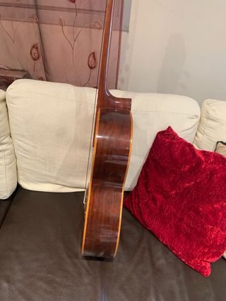 Guitarra española artesana hecha a mano