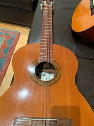 Guitarra española artesana hecha a mano