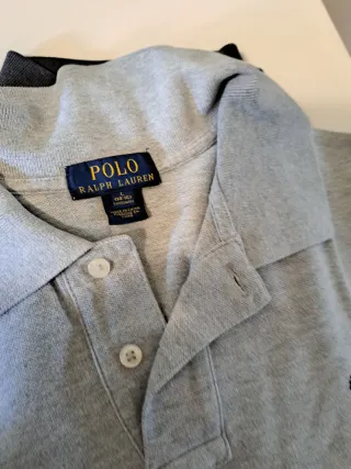 2 polos Ralph Lauren gris oscuro y claro.
