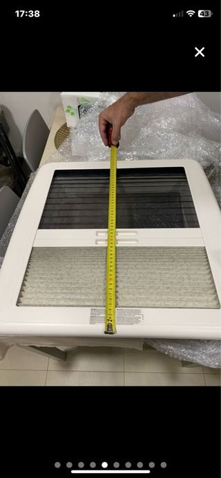 Claraboya mini Heki 40x40 de Dometic, como nueva