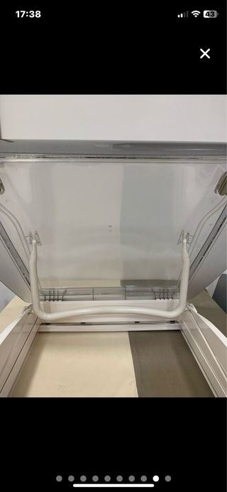 Claraboya mini Heki 40x40 de Dometic, como nueva