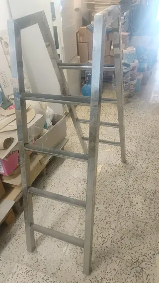 Escalera 4 peldaños acero inoxidable