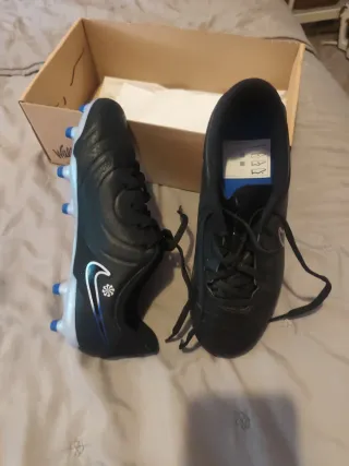 Botas de fútbol Nike Negras 35.5