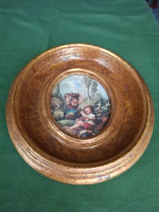 Quadro d'epoca ovale con cornice dorata