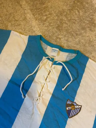 Camiseta Málaga FC Rayas Azul y Blanca