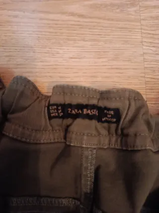 Falda verde militar con cremallera