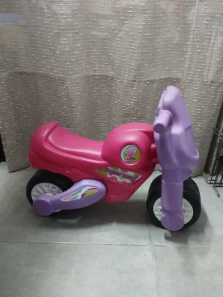 Moto infantil niña