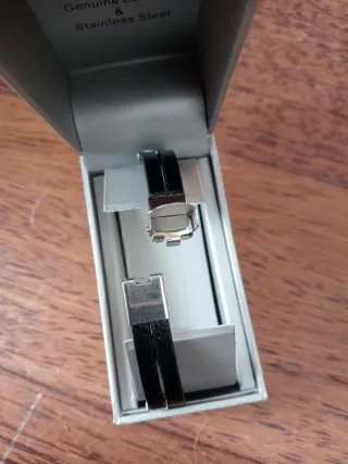 Pulsera de Cuero y Acero para Hombre