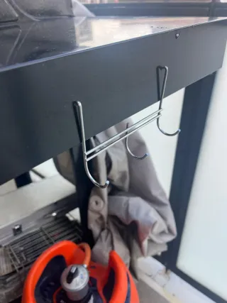 Barbacoa de gas negra y plateada