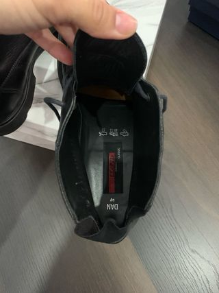 Botines de piel negros