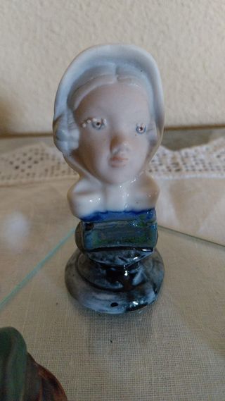 Bustos vintage: porcelana R.Inglés pintados a mano