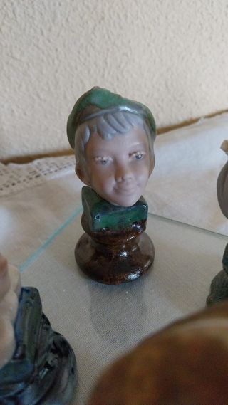 Bustos vintage: porcelana R.Inglés pintados a mano