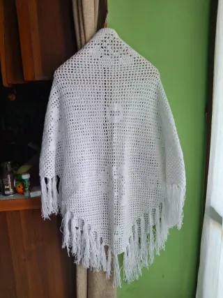 Scialle artigianale bianco