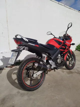 Honda CBR 125R
