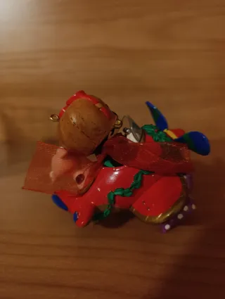 Decorazione natalizia di Betty boop sull'aereo.