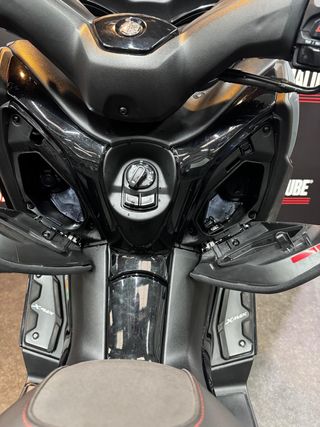 YAMAHA XMAX 300 TECH MAX
