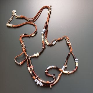 UNOde50-Conjunto Collar-Pulsera con figuras metal