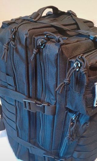 Mochila Táctica Negra 50L Ajustable Viaje Gym