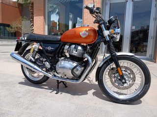 Royal Enfield Interceptor 650 Naranja