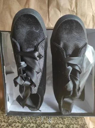 Sneakers donna con zeppa interna nere