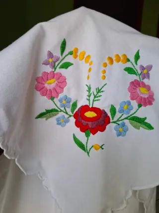 Artigianato Ungherese Ricamato