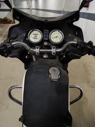 Yamaha SR 250 Carenada