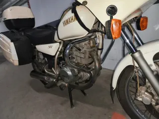 Yamaha SR 250 Carenada
