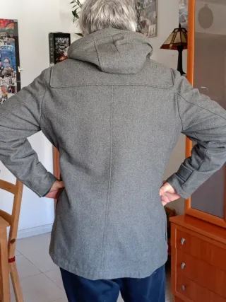 Abrigo gris hombre
