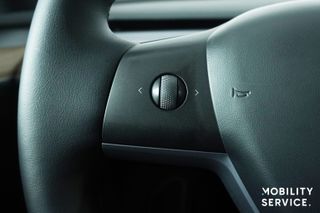 Tesla Model Y Tracción Trasera RWD