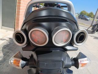 Suzuki GSR 600 Naked