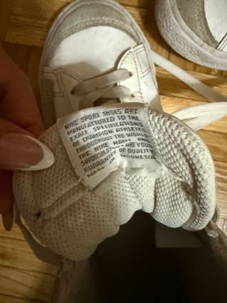 Zapatillas Nike Blazer Blancas y Beige