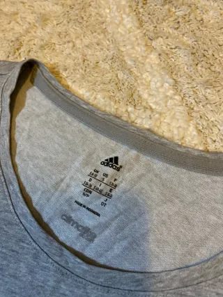 Camiseta Adidas Gris Deportiva Mujer
