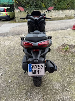 Yamaha XMAX 125 - 1.750 km - Garantía Oficial 2027