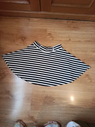 Falda de tablas cuadros blanco y negro