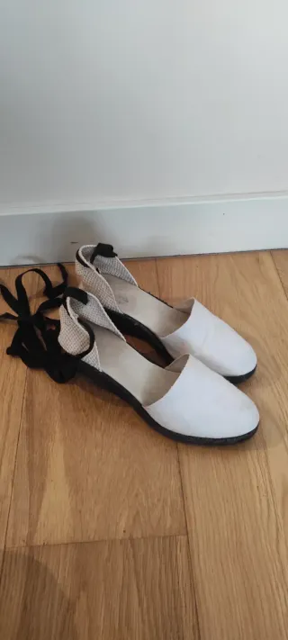 Alpargatas cuña T.39