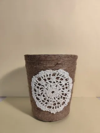 Vasetto per orchidee in terracotta rivestito a man