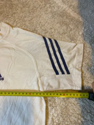 Camiseta Adidas Retro Y2K Blanca y Morada