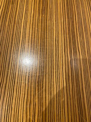 Silla de madera y metal