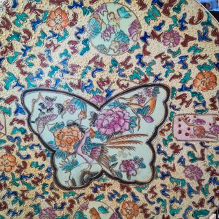 Prato Decorativo Estilo Satsuma Borboleta