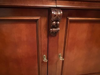 Aparador de madera maciza