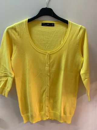 Chaqueta Zara punto botones amarilla Talla M