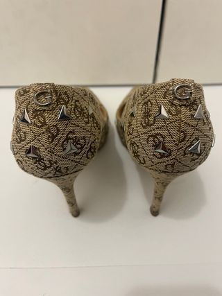 Scarpe donna tacco Guess