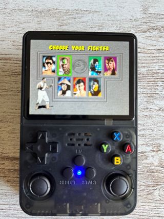 Consola R36s Negra Multicolor