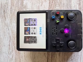 Consola R36s Negra Multicolor