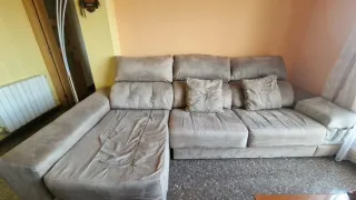 Sofá Chaiselongue Extensible. Mide 3,05 metros