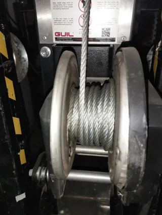 Torres de carga frontal GUIL ulk650